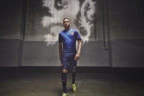 九城游戏中心官网-年终总决赛抢七大战爆出冷门！上海申花险胜那不勒斯，争冠形势突变